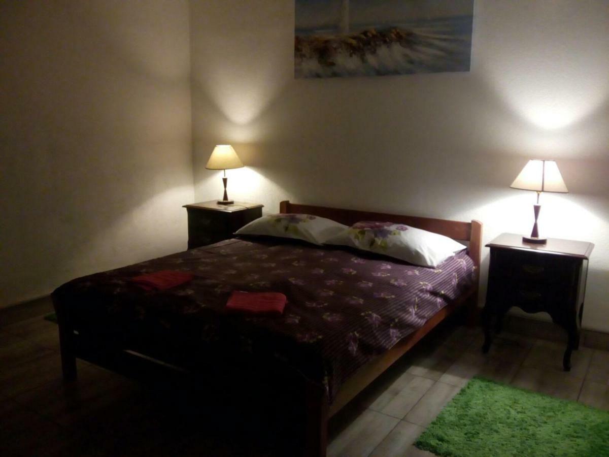 Apartman Teuta Загреб Екстериор снимка