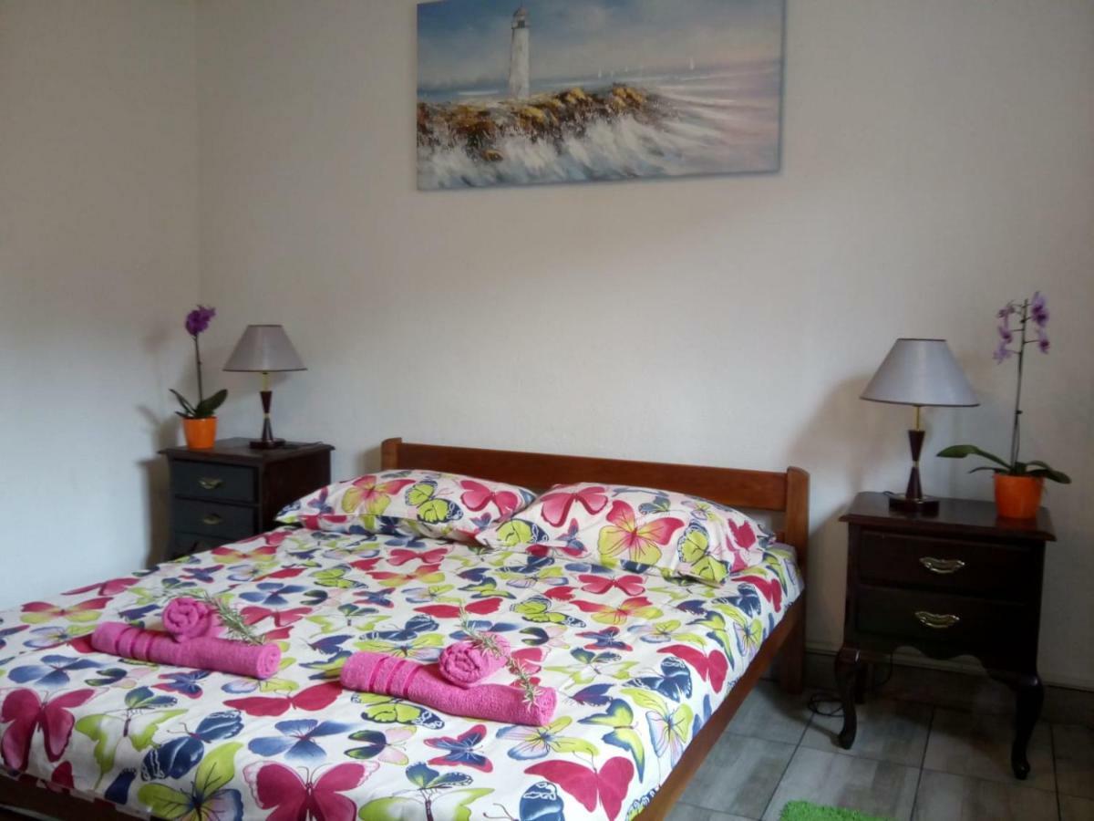 Apartman Teuta Загреб Екстериор снимка