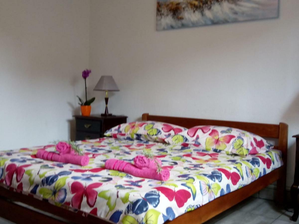 Apartman Teuta Загреб Екстериор снимка