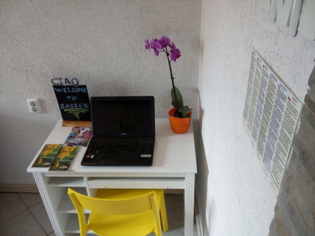 Apartman Teuta Загреб Екстериор снимка